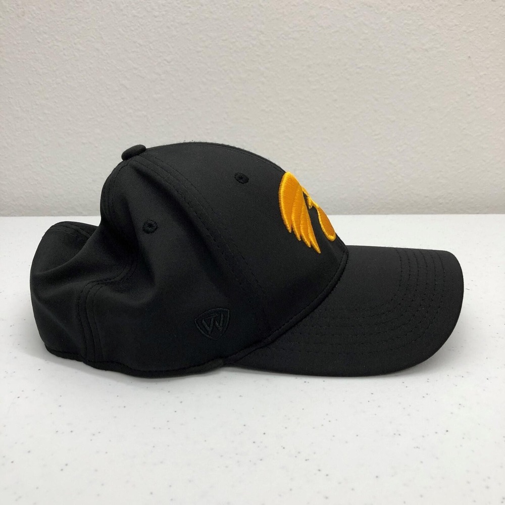Iowa Hawkeyes Hat Cap Fitted Mens Large Black NCAA Football Top Of The World - Picture 5 of 9